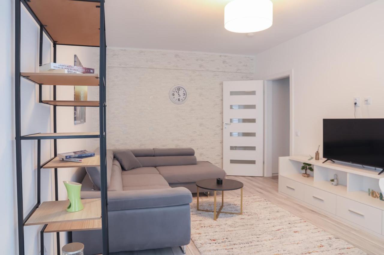 Stars Apartment Брашов Экстерьер фото